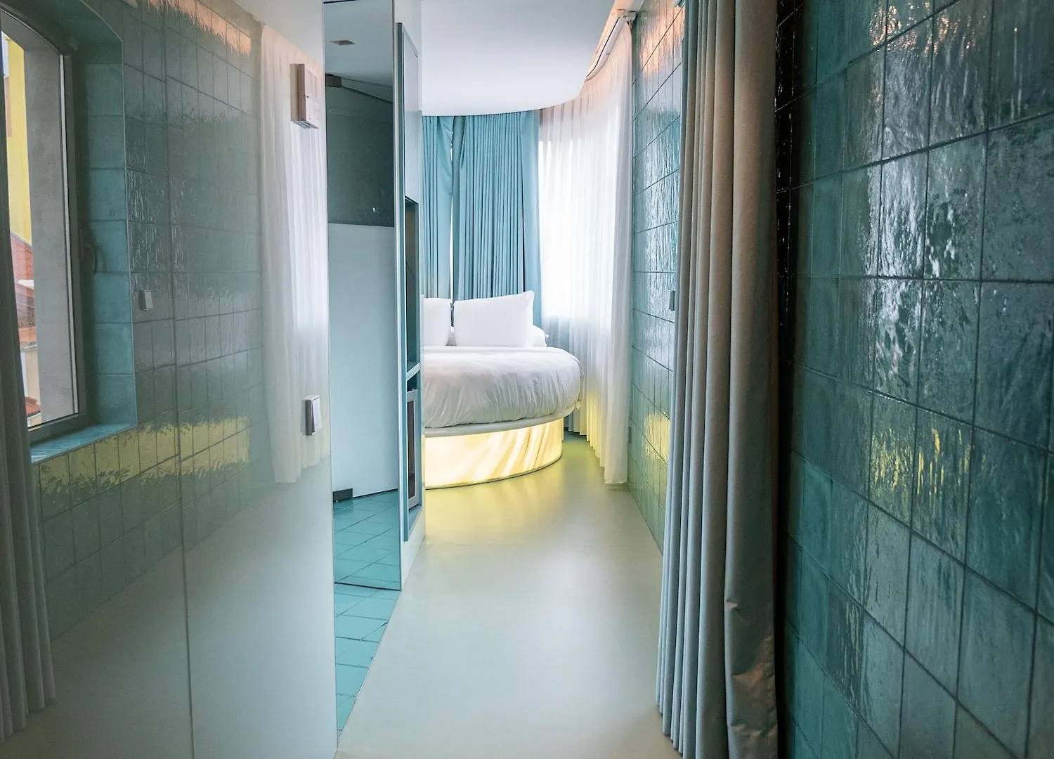 Wc By The Beautique Hotels Lisbon Portugal