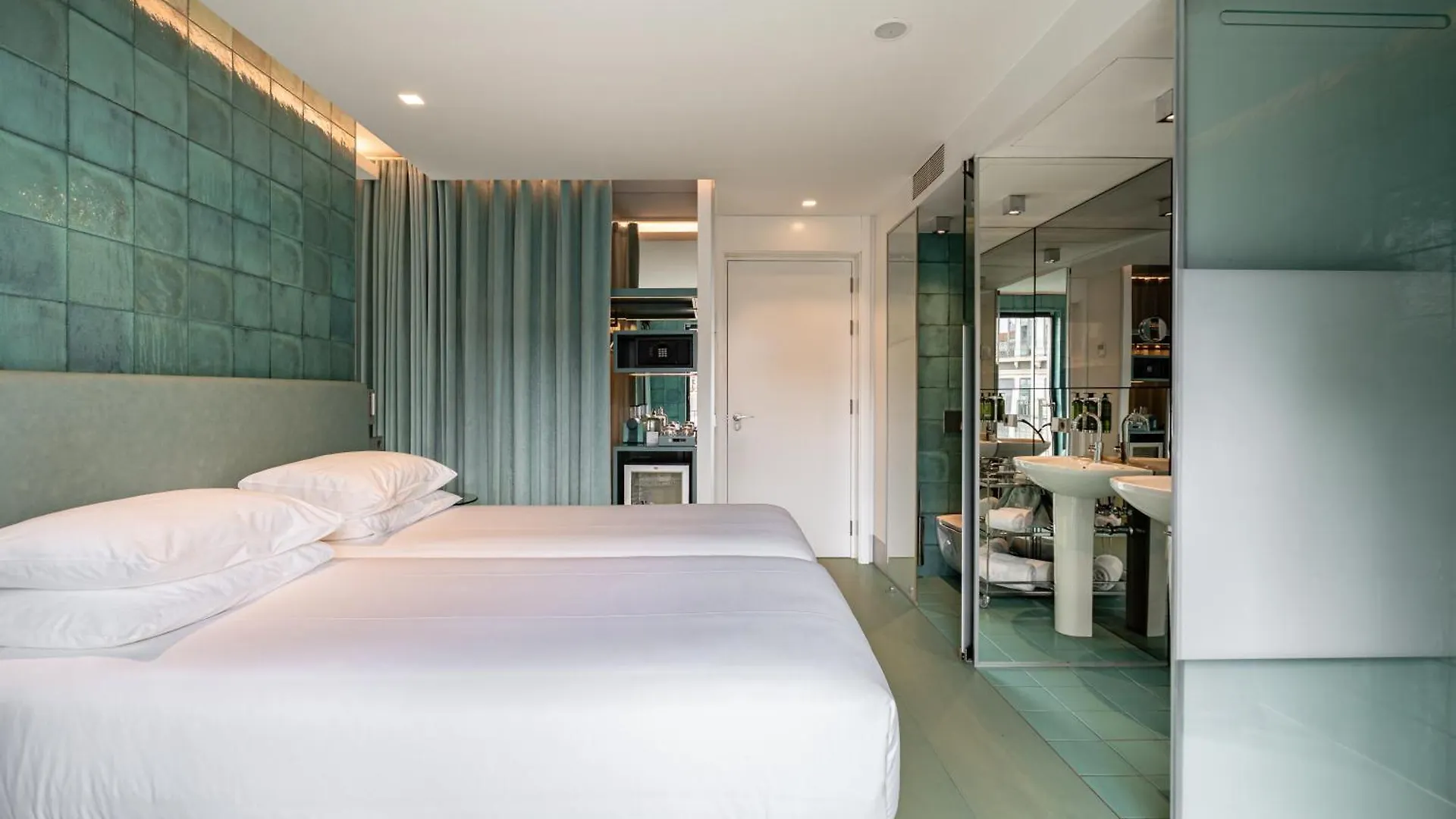 Wc By The Beautique Hotels Lisbon 4*,  Portugal